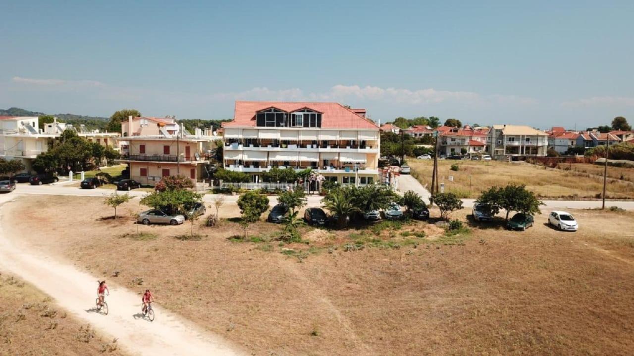 Faros Apartments Митикас Экстерьер фото